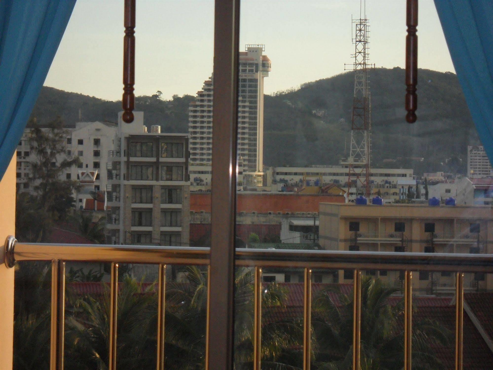 G&B Guesthouse Patong Dış mekan fotoğraf